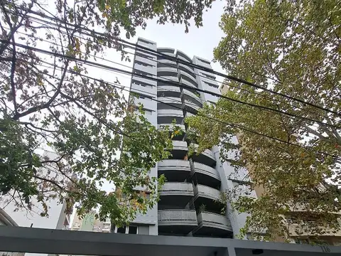 25 De Mayo 100, Piso 4