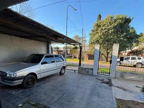 Casa en Venta en Adrogue, USD 65.000