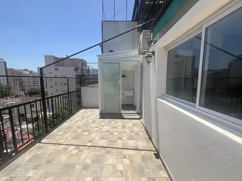 Departamento en Alquiler con 1 cocheras