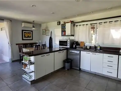 Casa en Venta en Carlos Spegazzini, USD 340.000