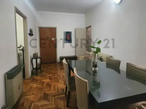 VENTA PH 3 Ambientes con Patio, Y POSIBILIDAD DE UN TERCER DORMITORIO, COCHERA, EN ALMAGRO