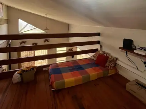 Casa 7 ambientes con 1 baño