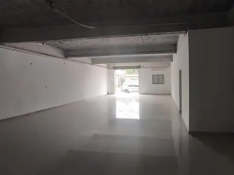 Salon comercial | 150 m² | A metros de Av. San Lorenzo (RN11) | Capitán Bermúdez