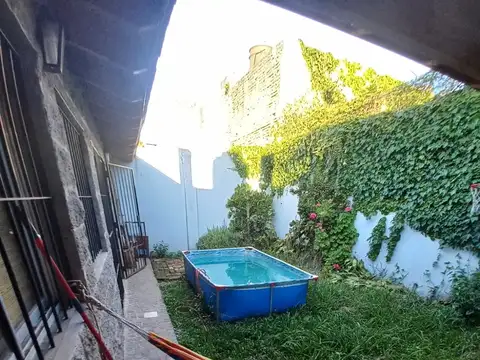 PH 3 AMBIENTES CONTRAFRENTE CON JARDIN - MUY BUENO 