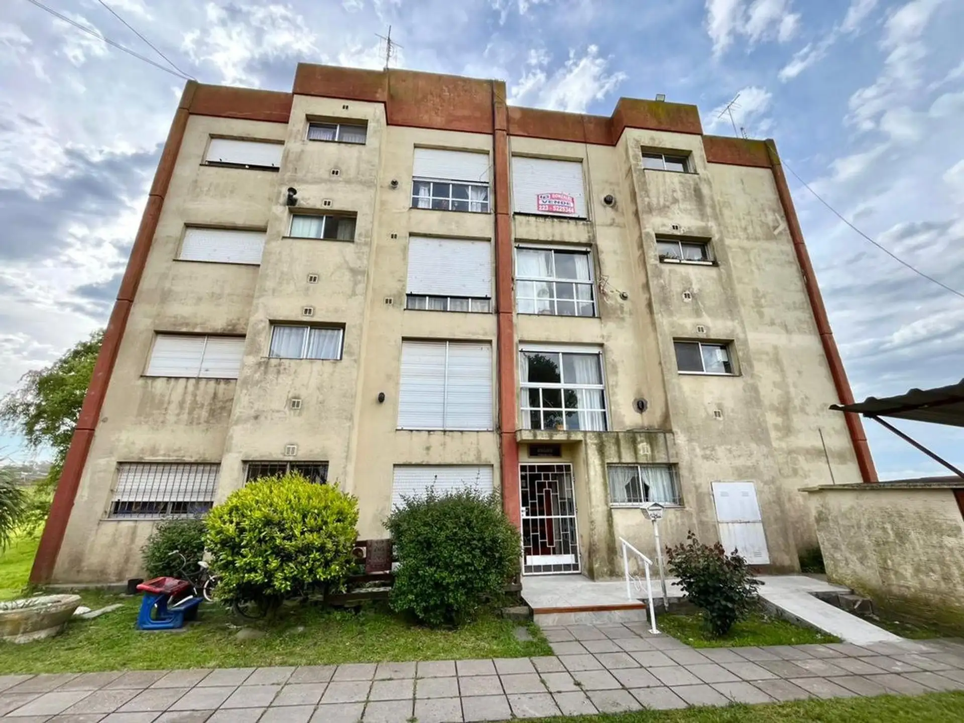 Departamento 3 ambientes, 53m² en primer piso — Av. Constitución