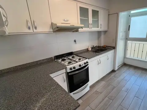 Departamento en Alquiler con 1 cocheras