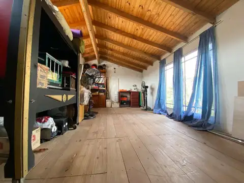 VENTA CASA 5 AMBIENTES LUJAN