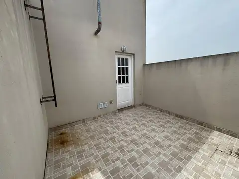 HERMOSO DEPTO MONOAMBIENTE DIVISIBLE CON TERRAZA PROPIA   EN ALQUILER   SAN JUSTO CENTRO