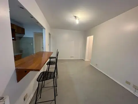 Pacheco de Melo 2900 - Muy Buen 2 Amb c Patio Muy Luminoso!