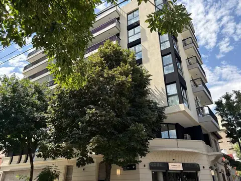 ESPECTACULAR TRES AMBIENTES CON TERRAZA PROPIA