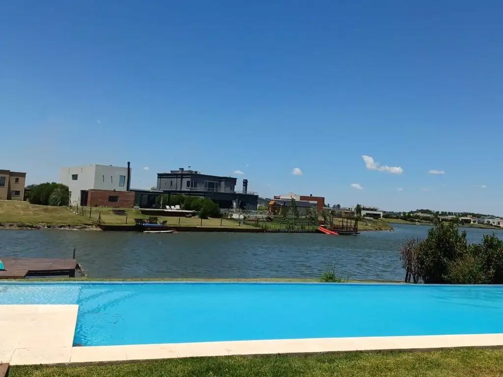 Casa en Alquiler Temporal - 4 dormitorios -