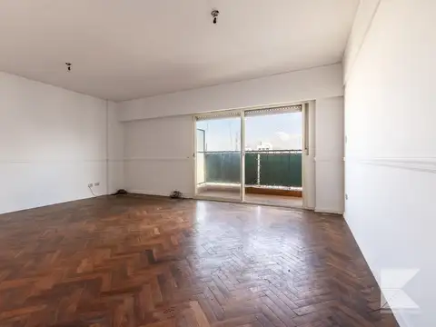Retasado! Venta de Departamento 4 AMBIENTES con dependencia en Caballito, Capital Federal