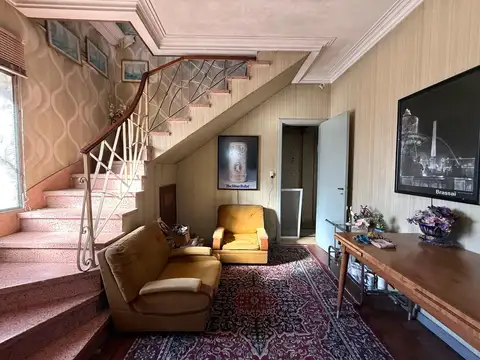 Casa en Venta con 4 cocheras