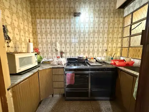 Casa en Venta con 4 cocheras