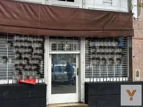 Local en venta - 1 Baño - Mataderos