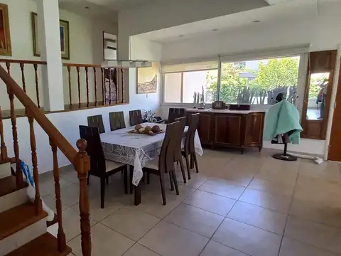 Casa en Alquiler Temporal de 4 dormitorios