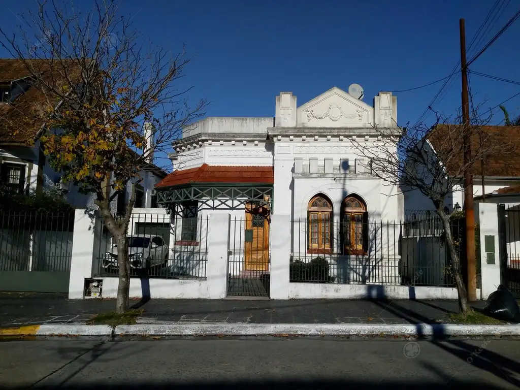 Rivadavia al 600