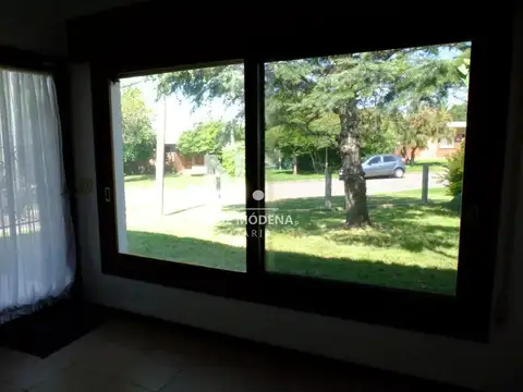 Oportunidad de casa en venta, Maldonado, 2 dormitorios, 1 baño.