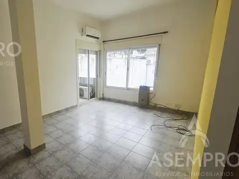 Depto Tipo Casa en Alquiler de 1 dormitorio