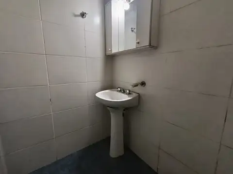 MONOAMBIENTE LATERAL SIN EXPENSAS, C/AYSA Y ABL INCLUIDO