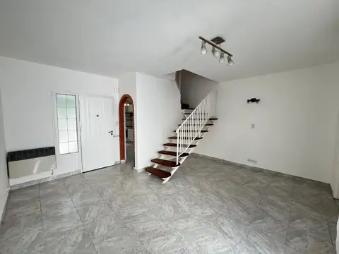 Casa en Alquiler de 3 dormitorios