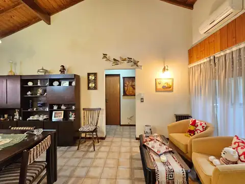 Depto Tipo Casa en Venta 40 años