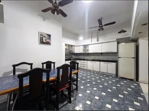 VENTA CASA 5 DORM. Y PARQUE CON PISCINA EN FUNES