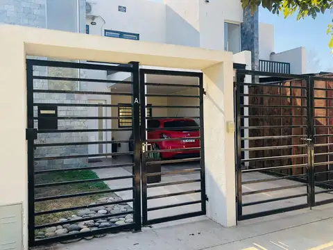 ALQUILER CASA PH 2 DORMITORIOS Y PATIO