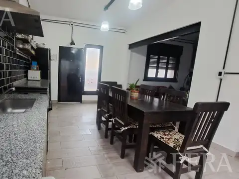 Depto Tipo Casa en Venta de 4 ambientes