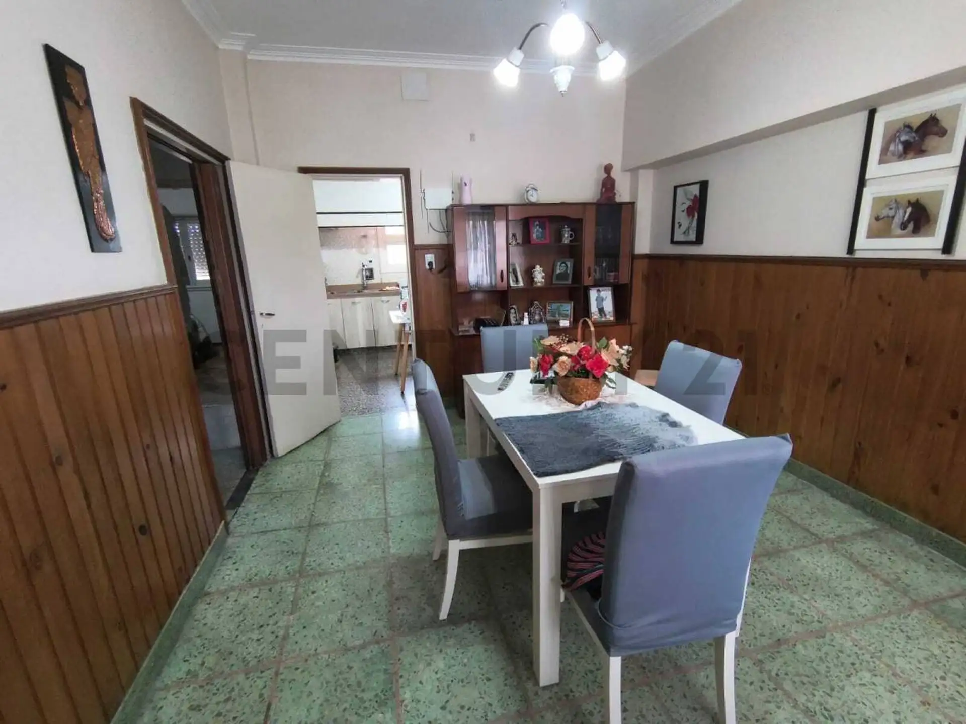 Chalet 3 Ambientes con Gran Parque + Depto 2 Amb. Independiente Barrio San Cayetano