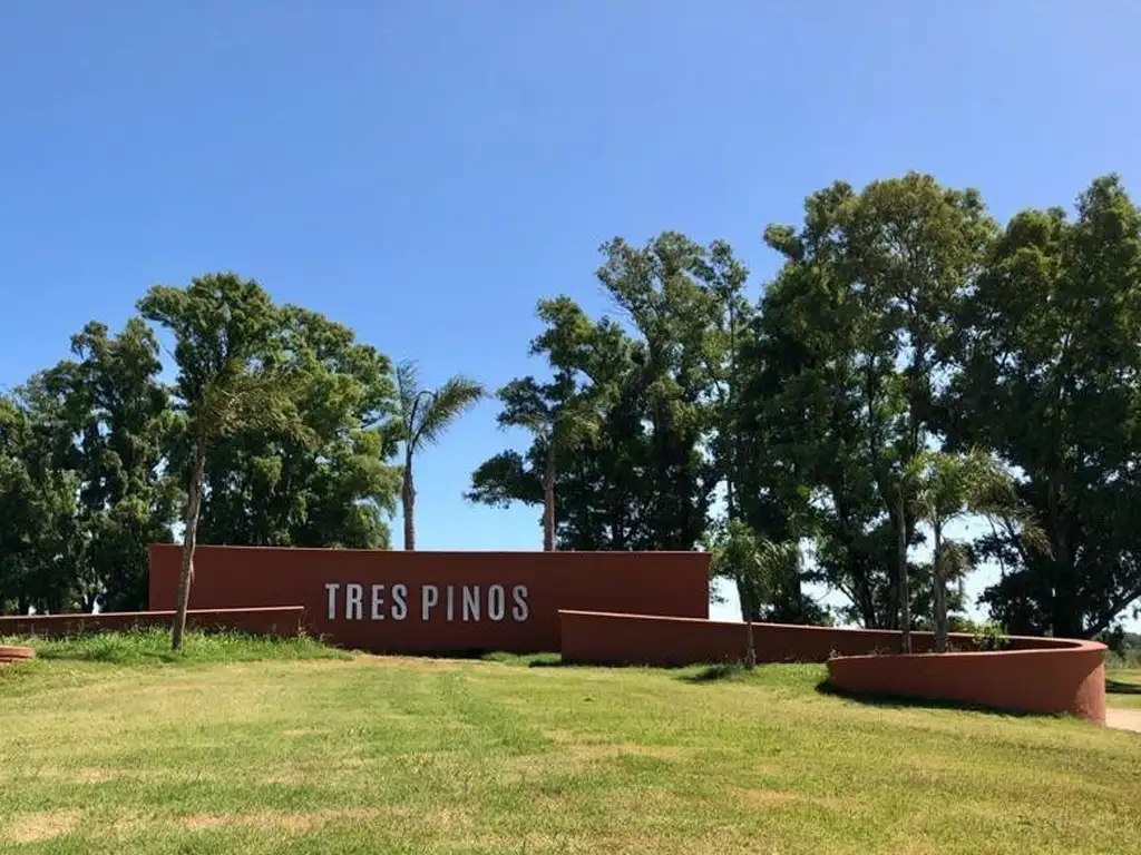 Los Tres Pinos
