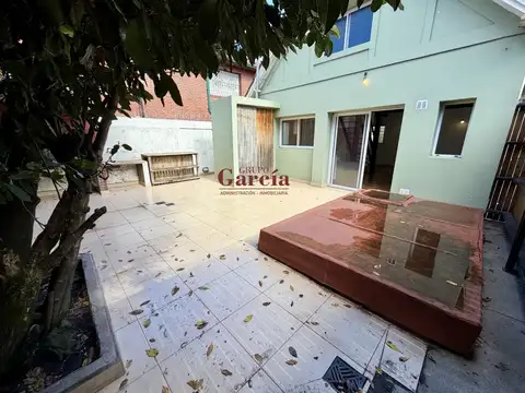 Depto Tipo Casa en Alquiler de 2 ambientes