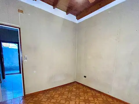 Depto Tipo Casa en Venta en Lanus Oeste, USD 35.000