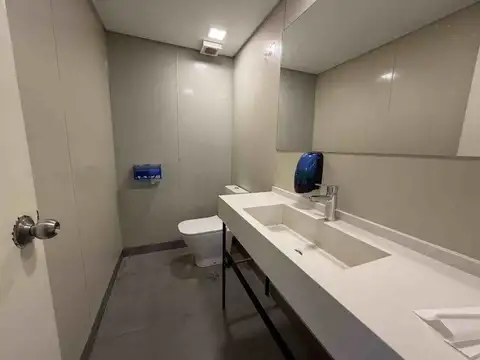 Oficina en Venta con 1 cochera