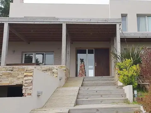 Casa en Venta en Costa Esmeralda, USD 520.000