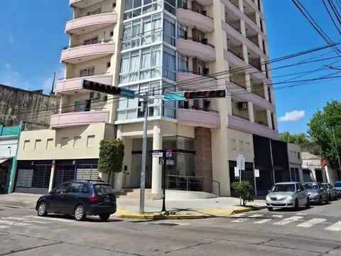 venta de departamento de dos ambientes en Tigre