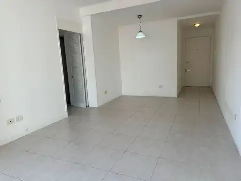 PH EN VENTA DOS AMB EN VILLA URQUIZA CON PATIO