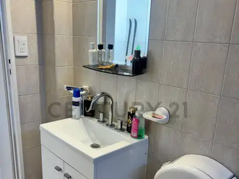 Departamento 5 ambientes con 1 baño