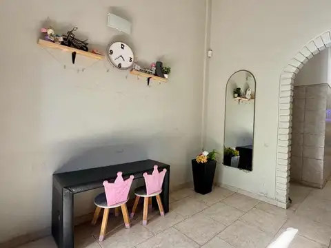 Casa 6 ambientes con 1 baño