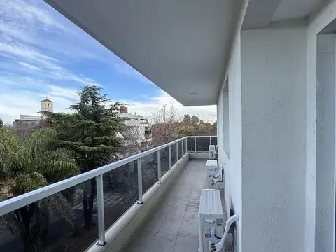 Departamento en Alquiler de 4 ambientes