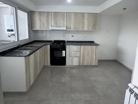 Departamento en Alquiler de 3 dormitorios