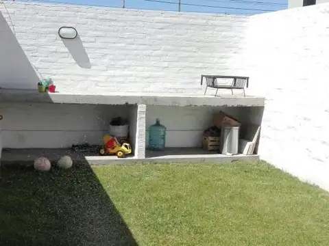 Casa en Venta en Terrazas Neuquén, USD 165.000