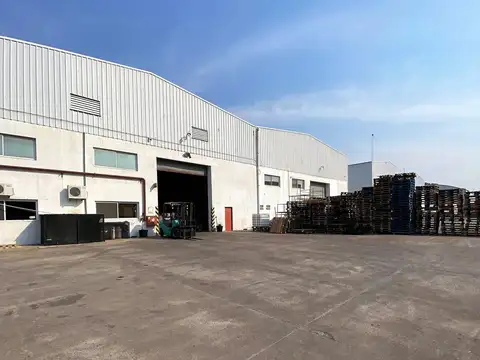 Galpón en  Alquiler