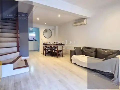 Depto Tipo Casa en Venta de 4 ambientes