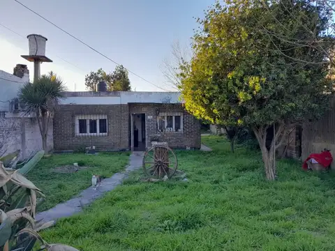 Casa 3 ambientes con 1 baño