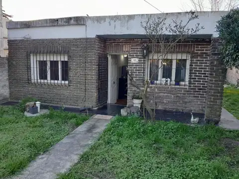 Casa en Venta en Longchamps, USD 41.000