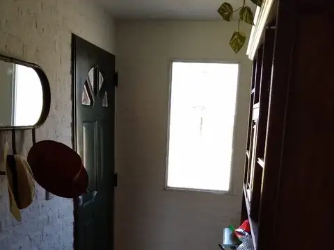 Casa 6 ambientes con 4 baños