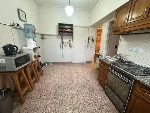 Depto Tipo Casa en Venta en Bernal, USD 95.000