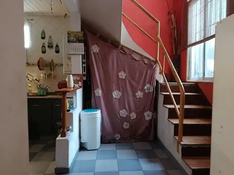 Depto Tipo Casa en Venta 40 años