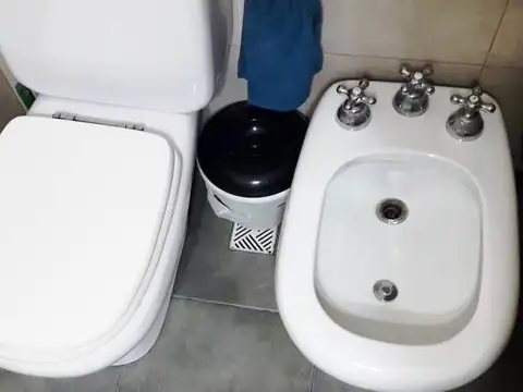 Casa en Venta sobre Lote Propio en Esquina – Lomas del Mirador